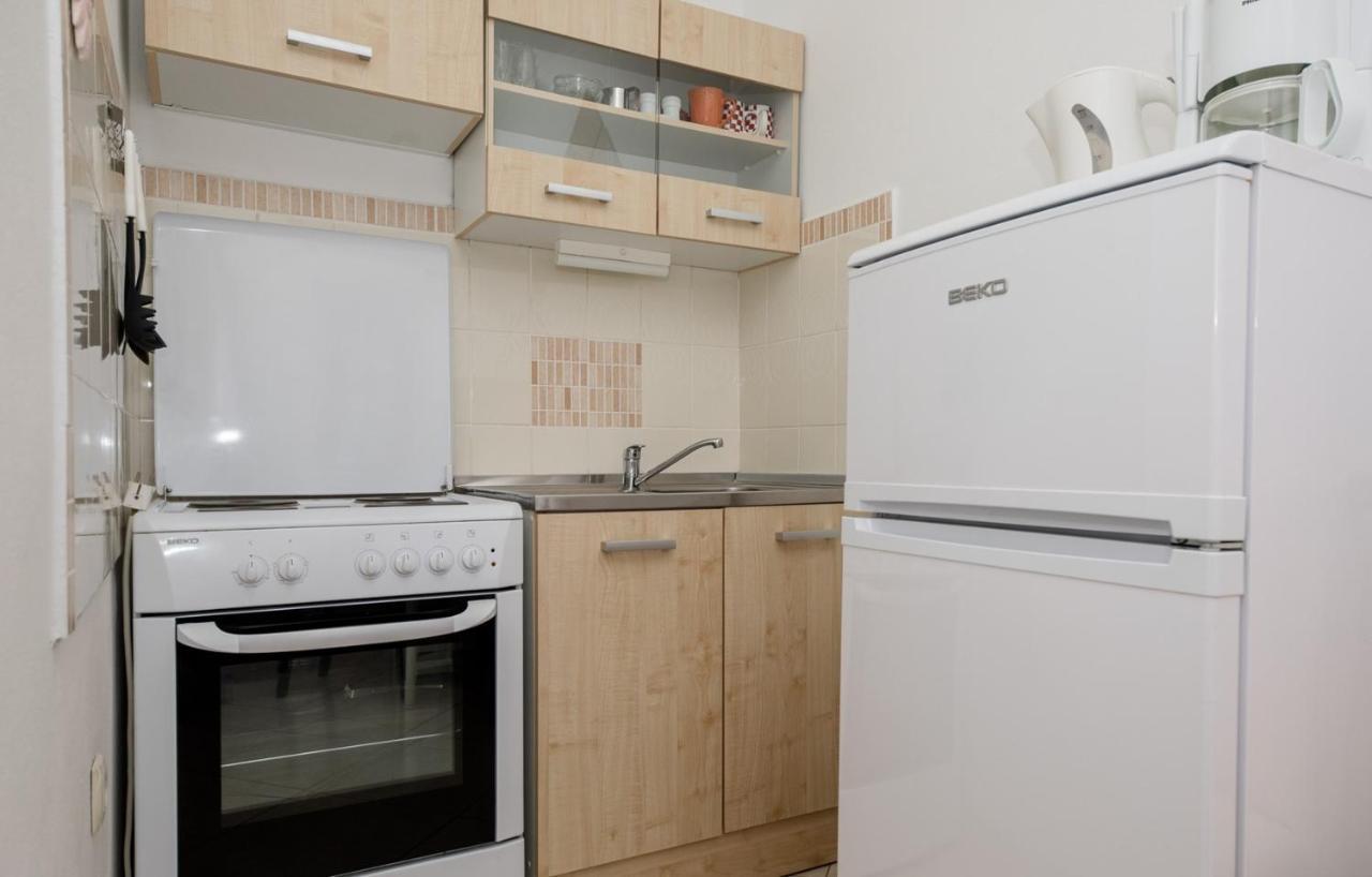 Apartments Makaus Супетарська Драґа Номер фото
