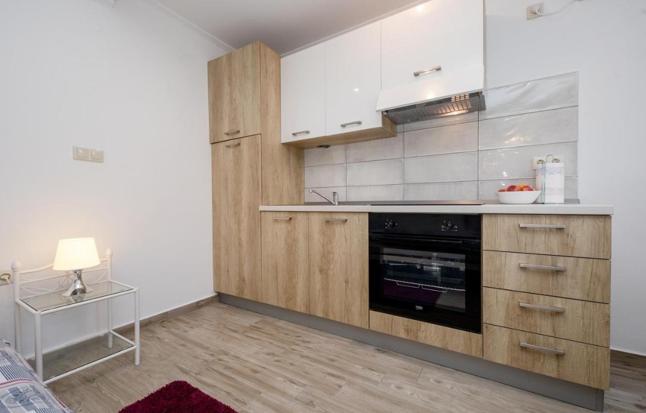 Apartments Makaus Супетарська Драґа Екстер'єр фото